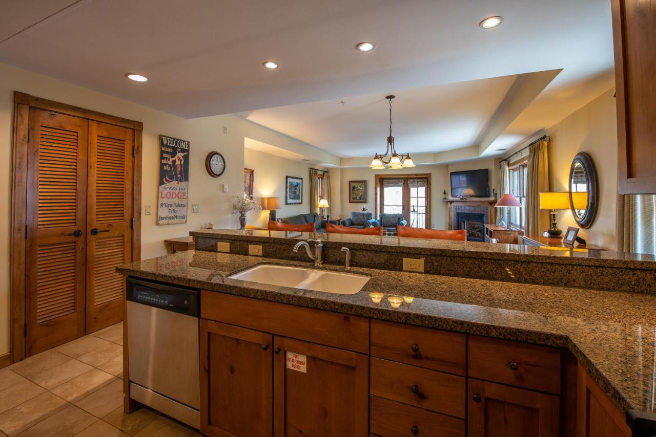 Two Bedroom Condo With Balcony Over Mountaineer Square - Just Steps From The Slopes! Condo Crested Butte Eksteriør billede